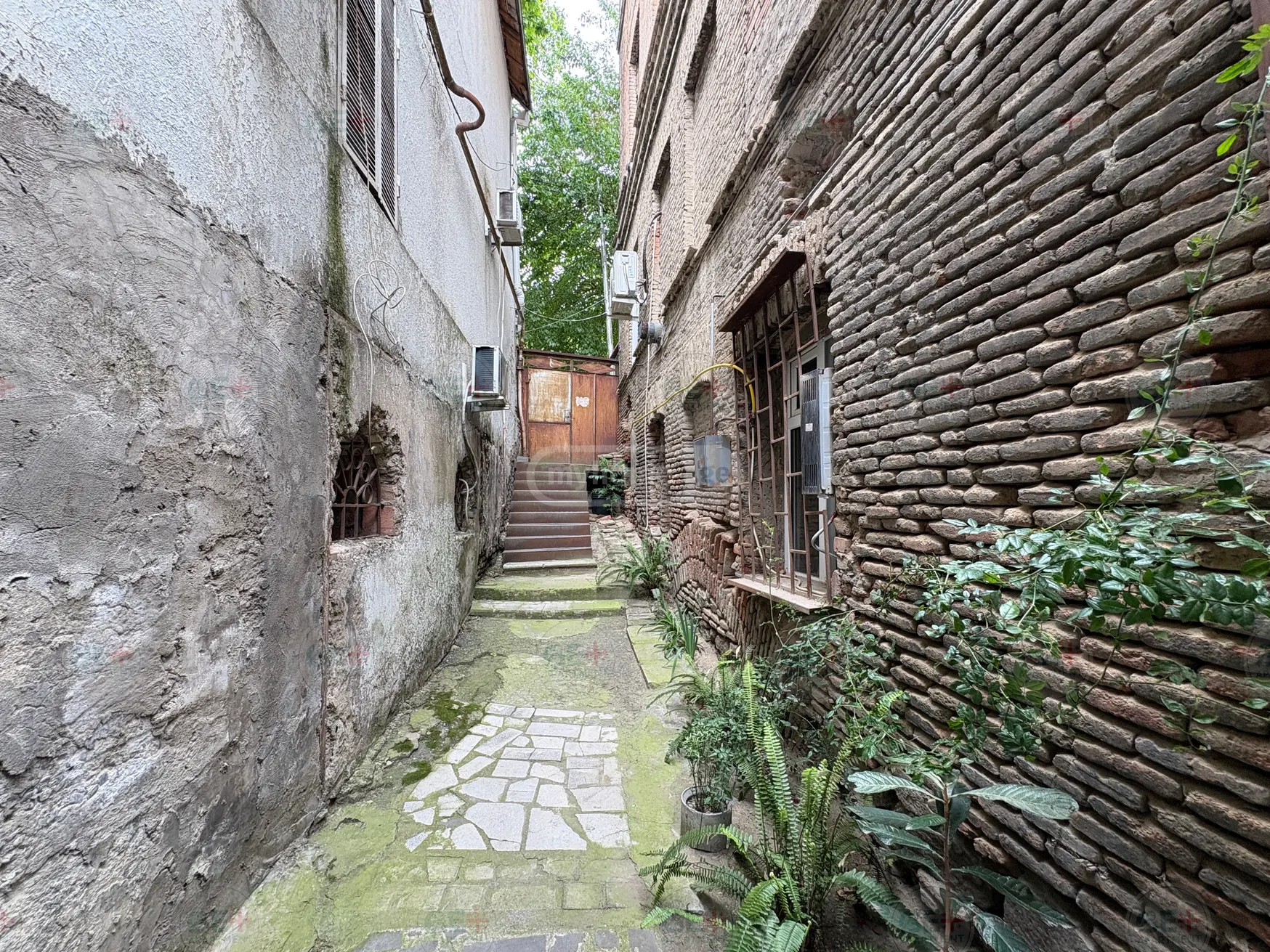 3 Room Private House For Sale view 15