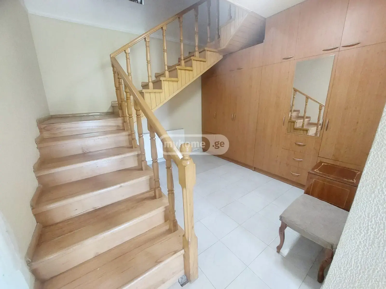 7 Room Private House For Sale view 10