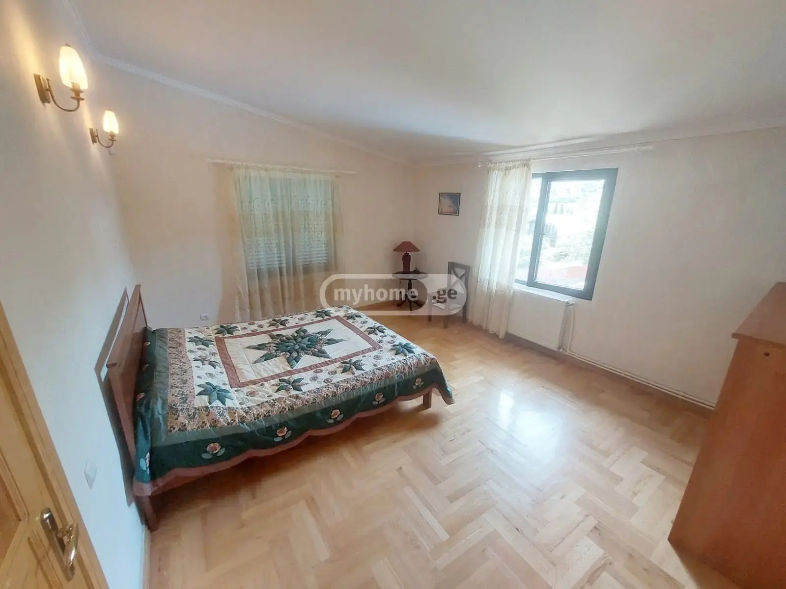 7 Room Private House For Sale view 6