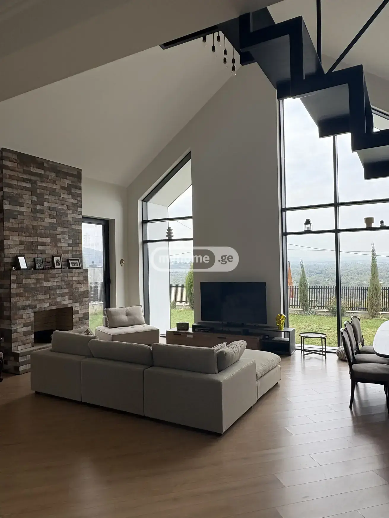 6 Room Private House For Rent In Saguramo, In Mtskheta Municipality view 1