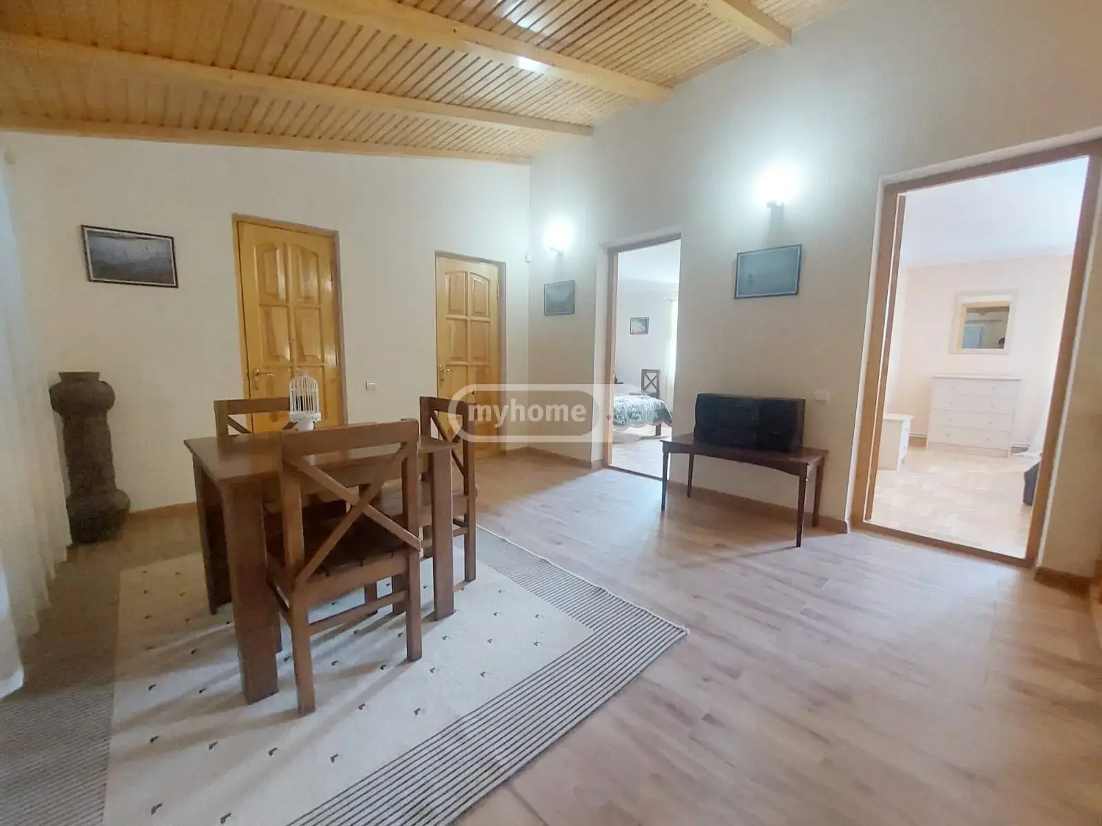 7 Room Private House For Sale view 4
