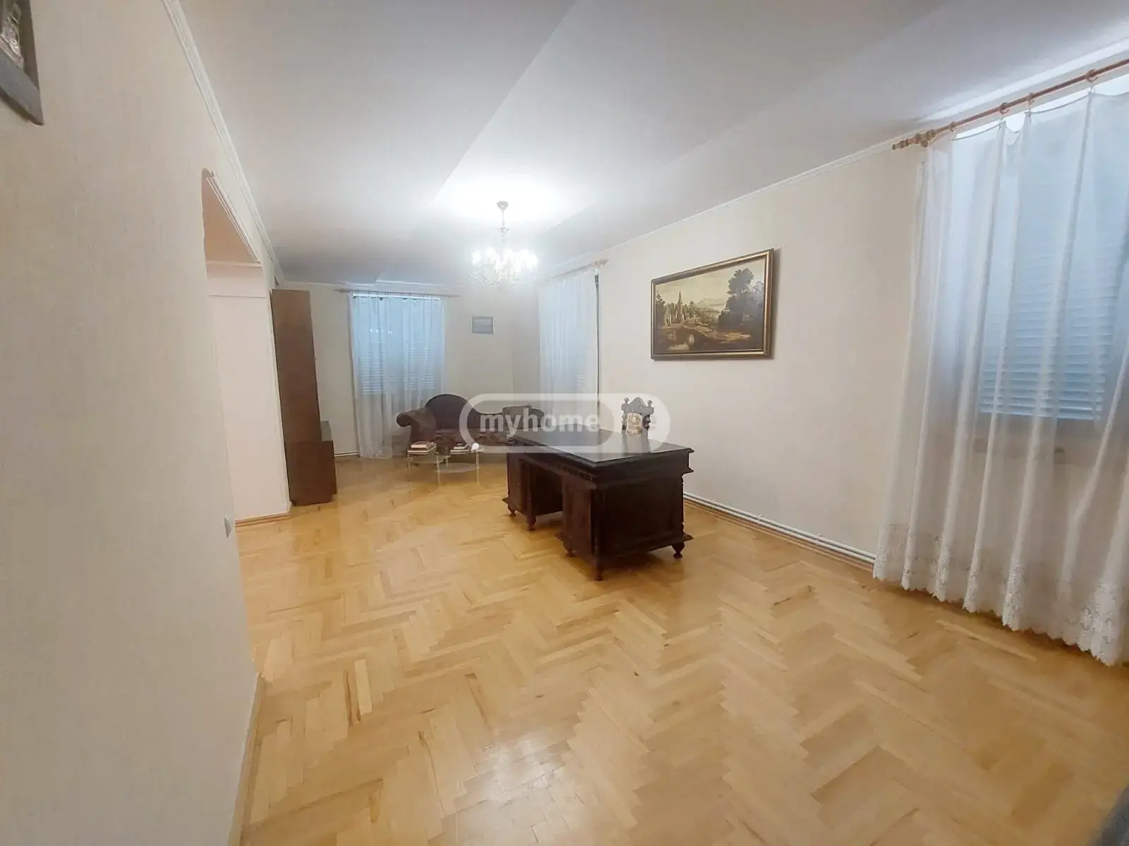 7 Room Private House For Sale view 12