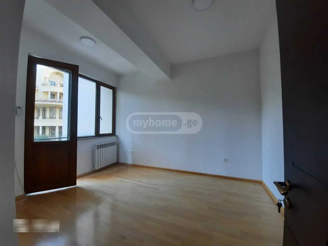 10+ Room Private House For Rent In Vake view 9