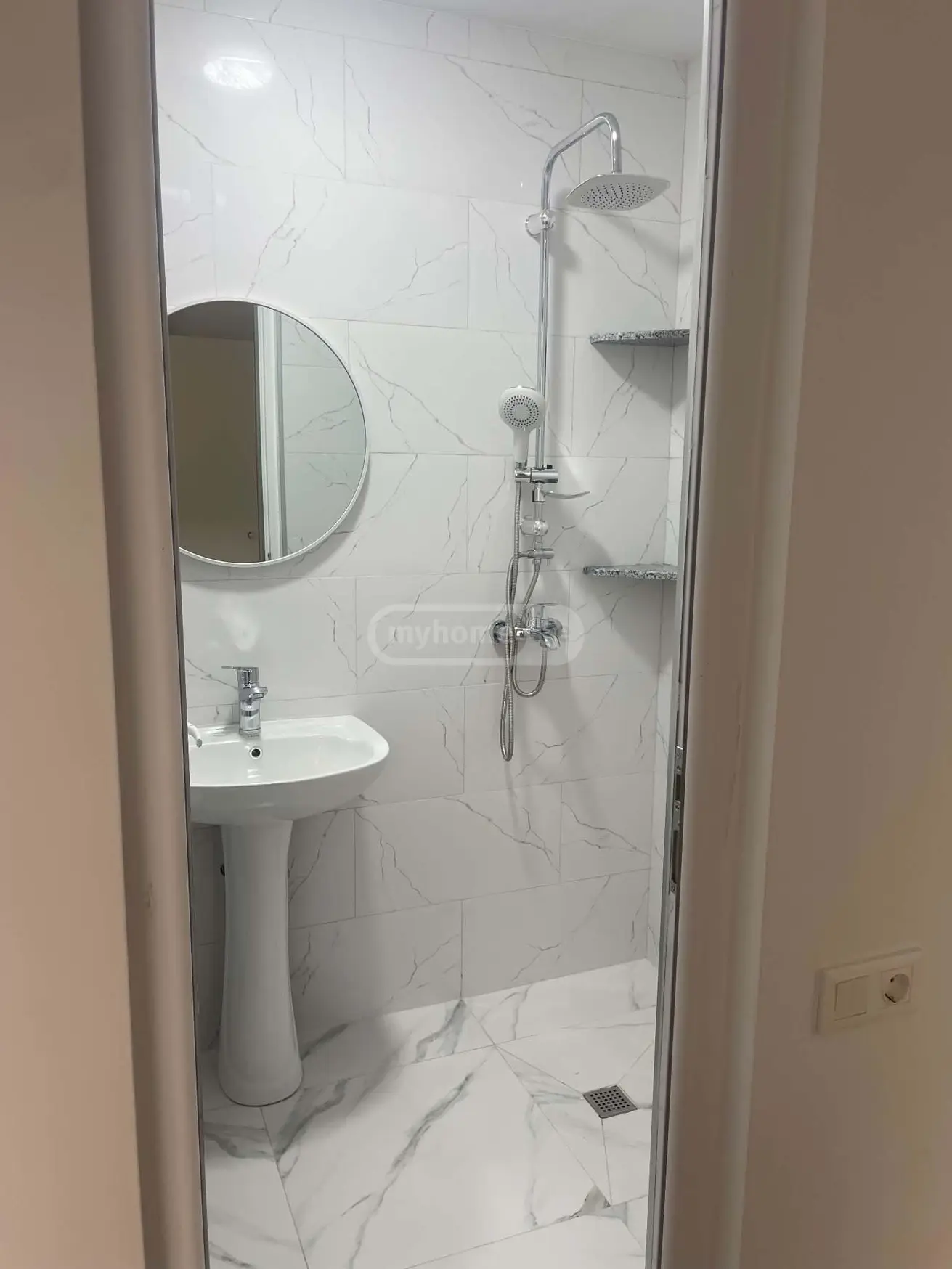 10+ Room Private House Daily Rent In Makhinjauri, In Batumi view 9