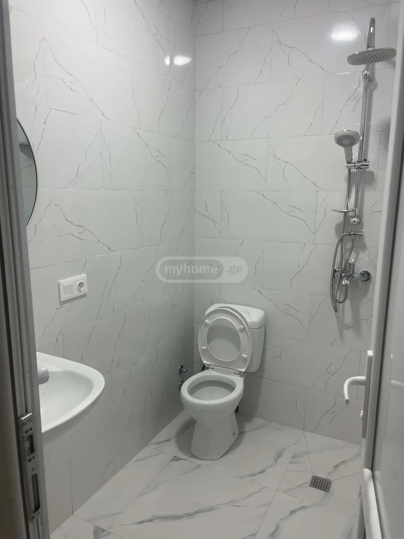 10+ Room Private House Daily Rent In Makhinjauri, In Batumi view 16