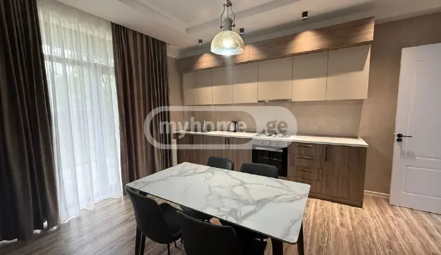 5 Room Country House For Sale view 1