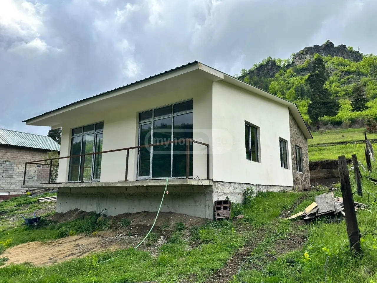 4 Room Private House For Sale view 4