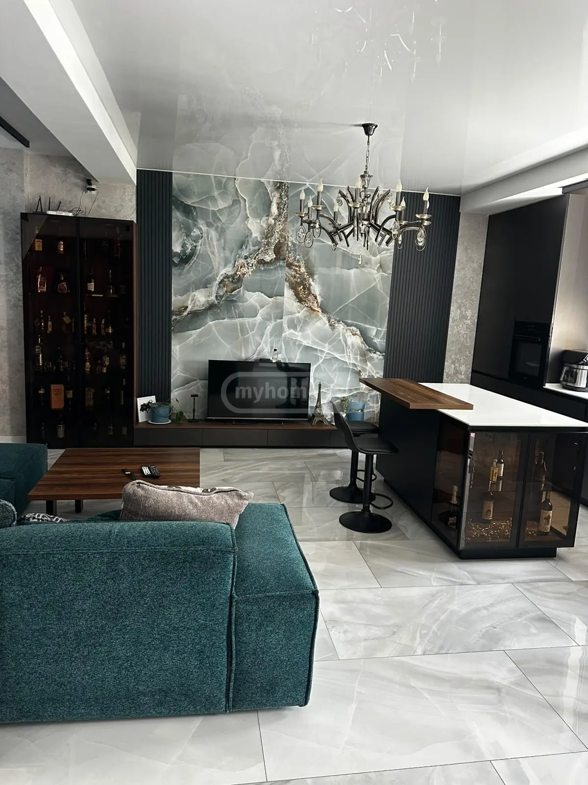 10+ Room Private House For Sale In Isani view 1