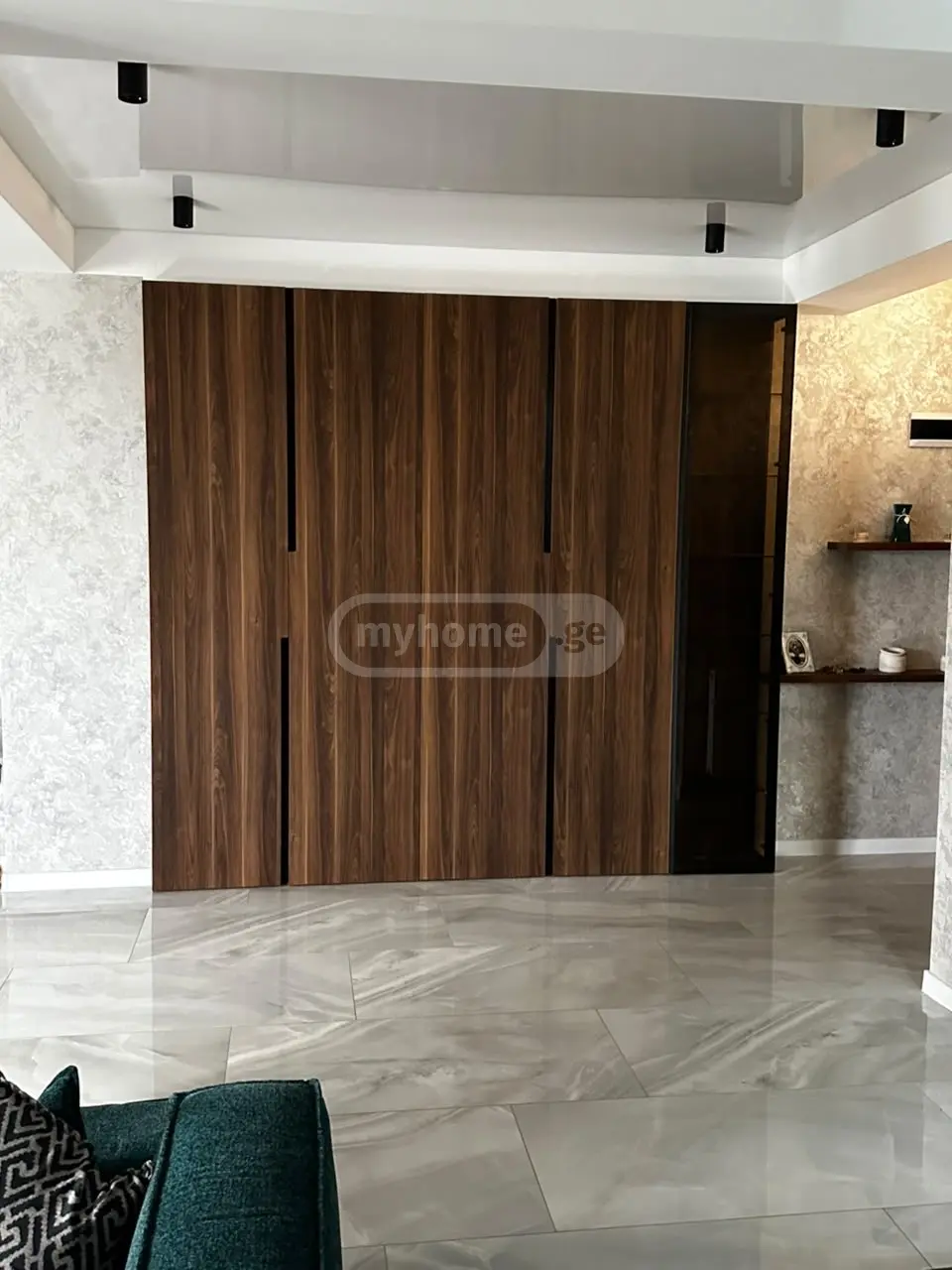 10+ Room Private House For Sale In Isani view 9