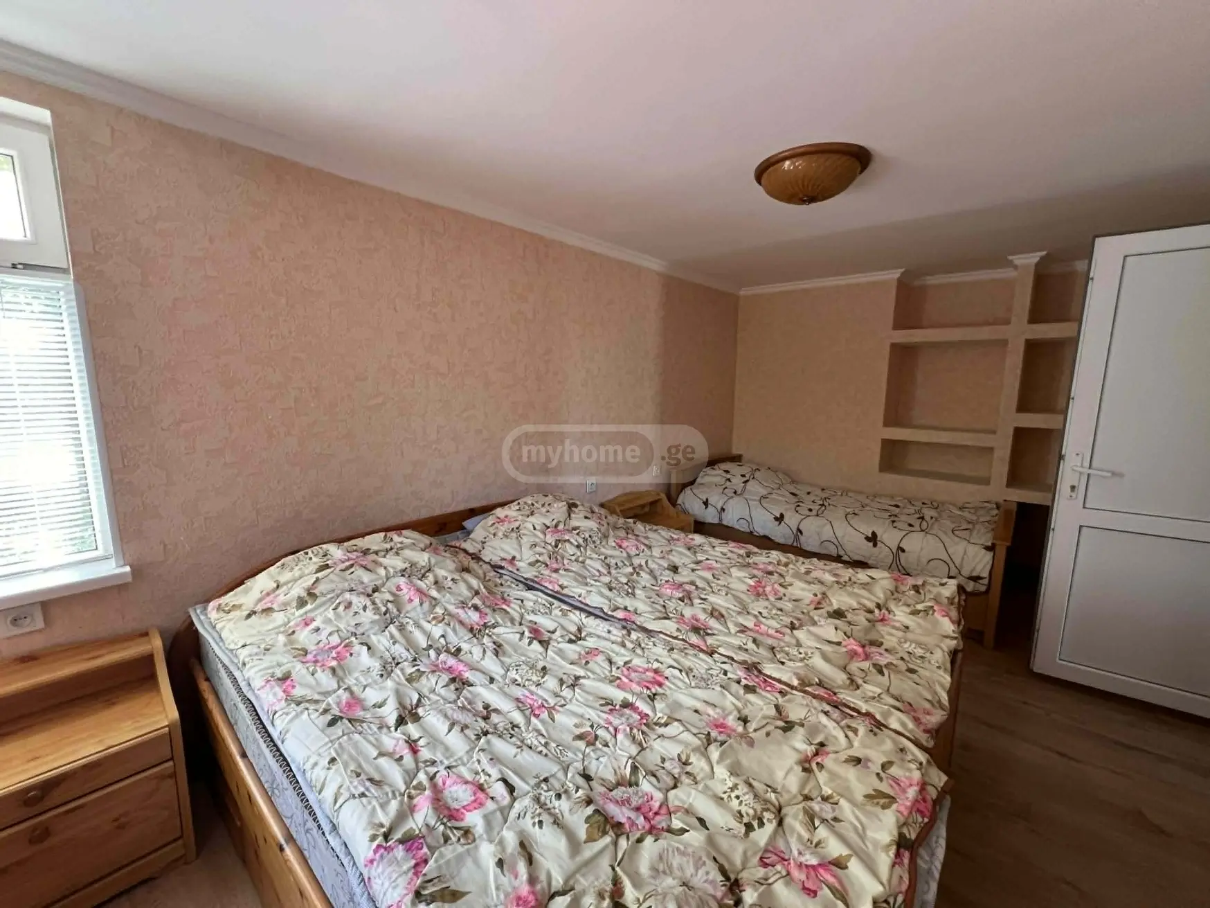 7 Room Private House For Sale view 9