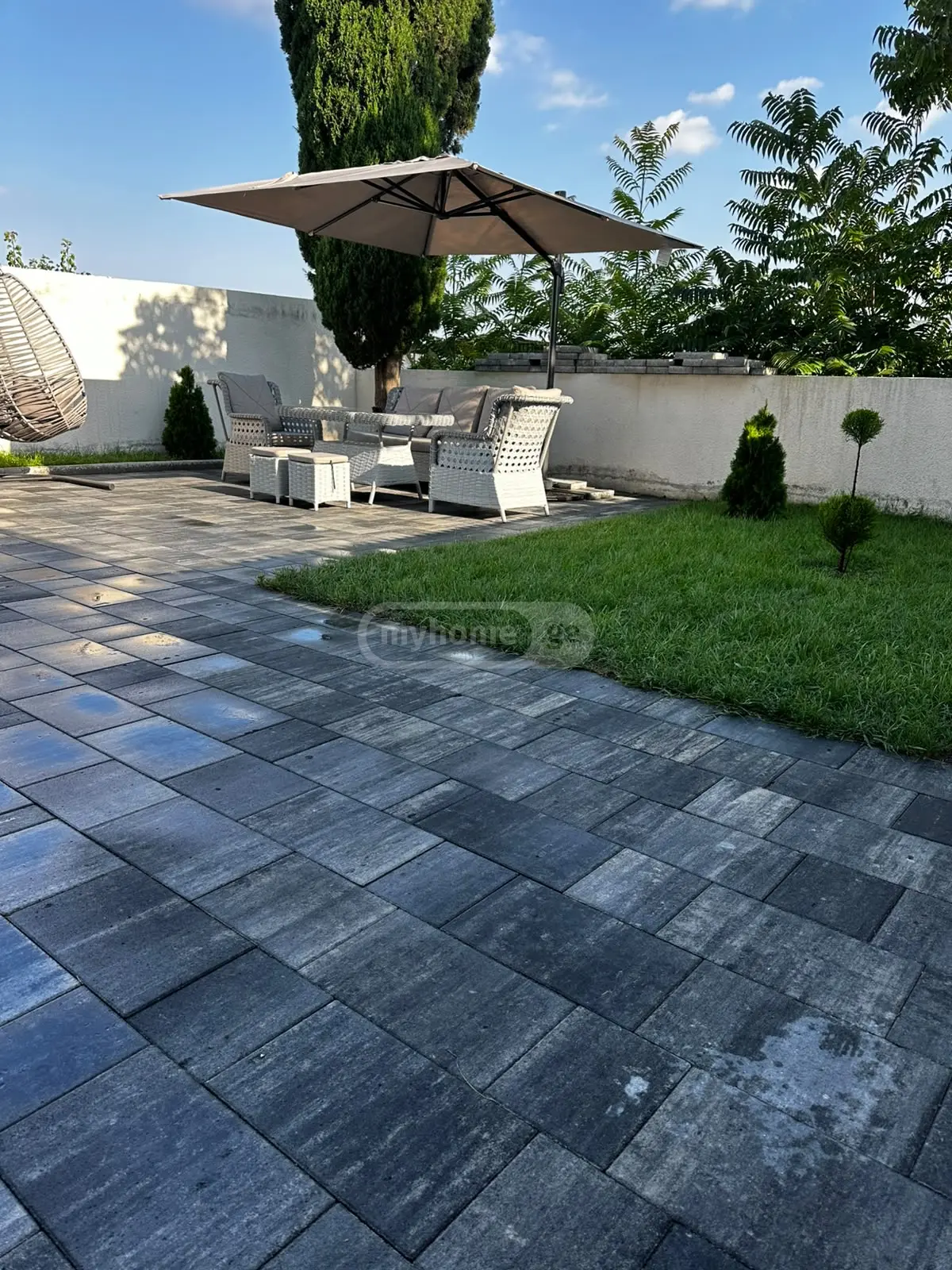 10+ Room Private House For Sale In Isani view 4