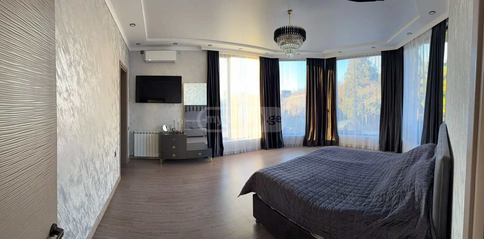8 Room Private House For Sale view 14