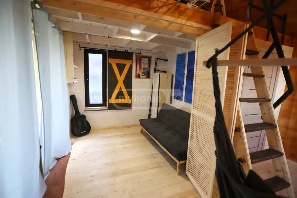 2 Room Private House For Sale view 6
