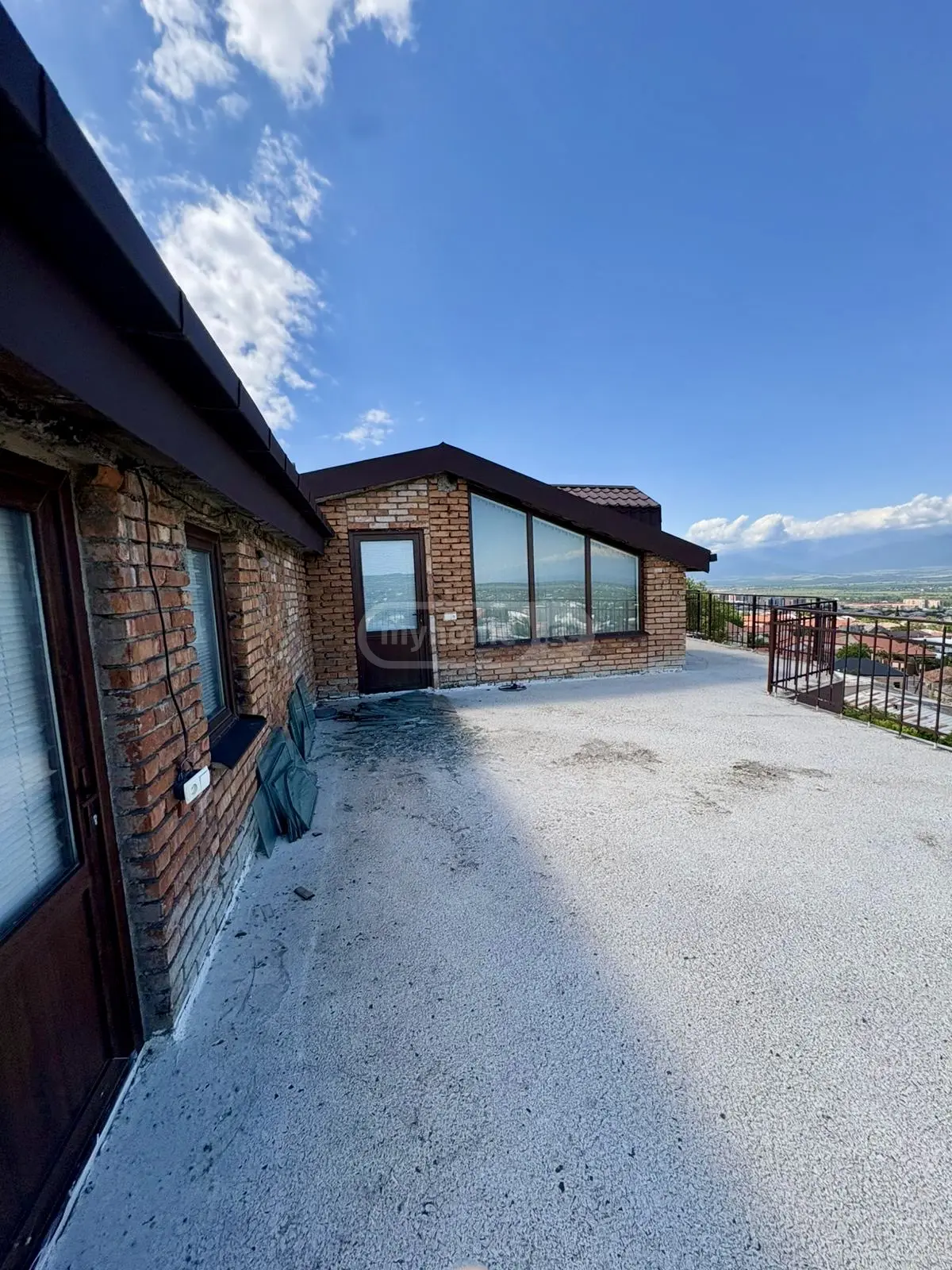 10+ Room Hotel For Rent In Telavi view 12