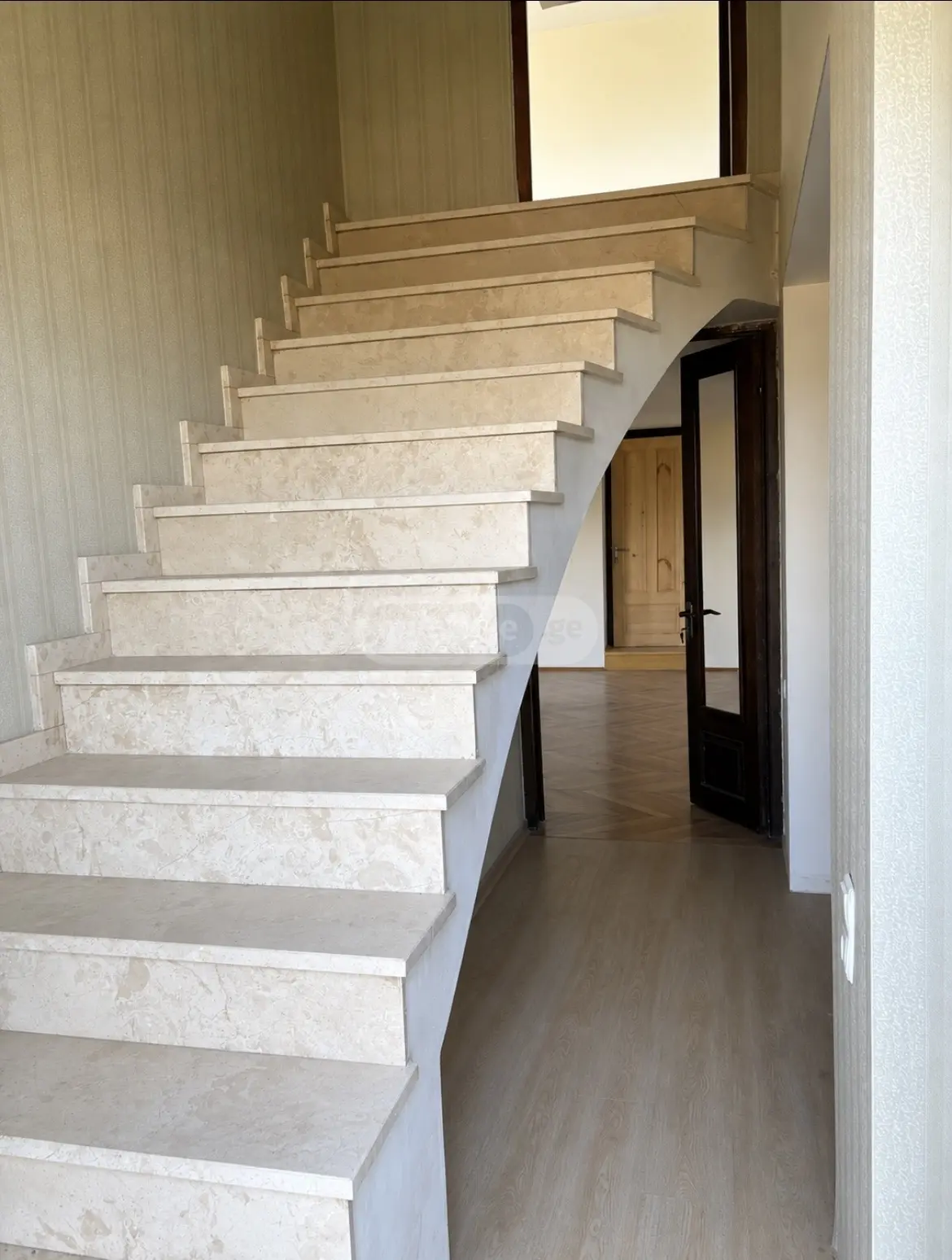 10+ Room Hotel For Rent In Telavi view 4