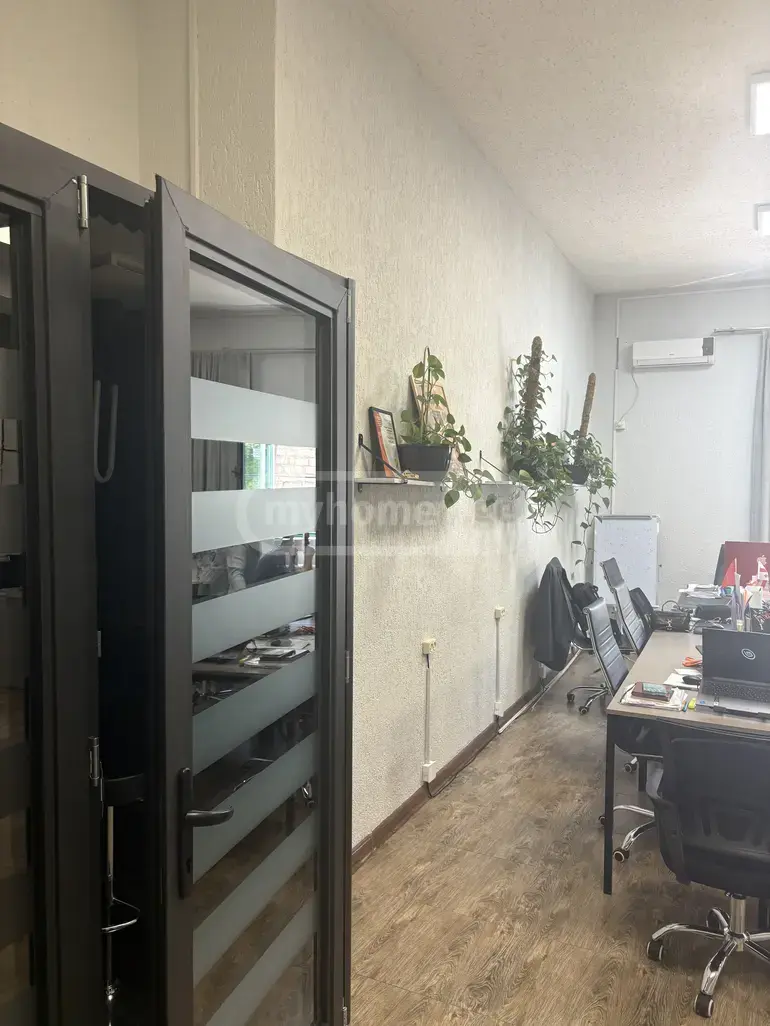 Universal Commercial Area For Rent In Old Batumi District, In Batumi view 6