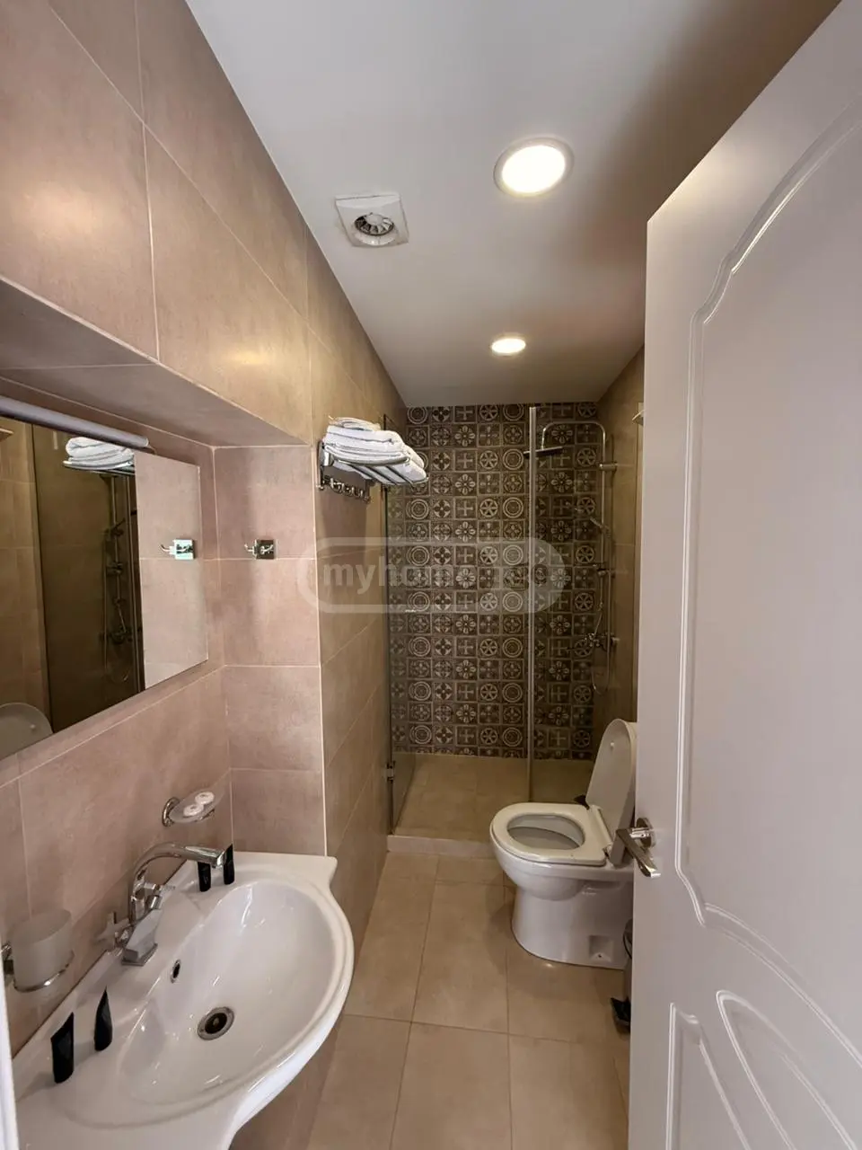 6 Room Private House For Sale view 9