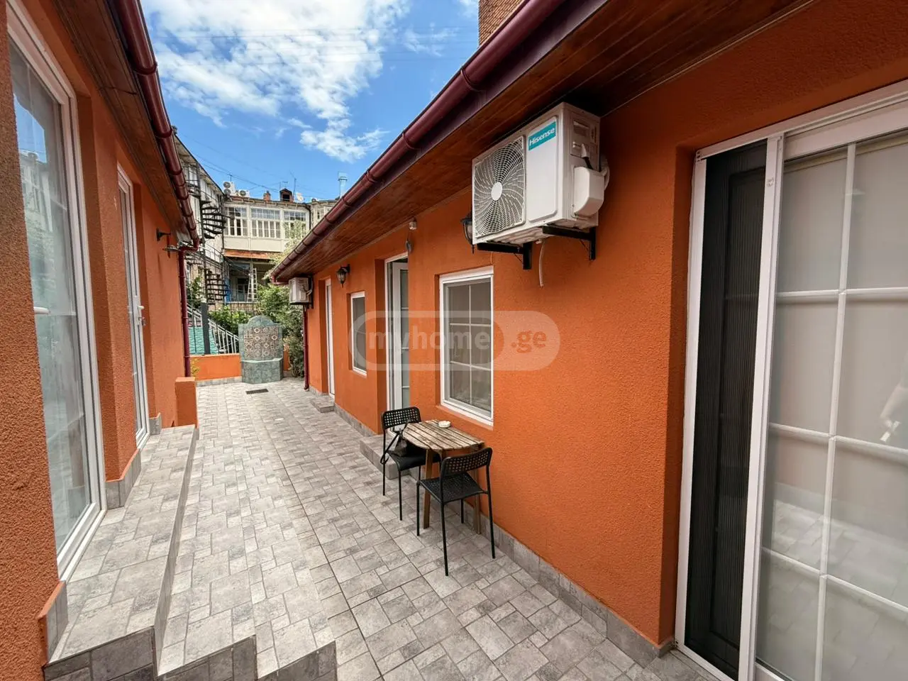 6 Room Private House For Sale view 12