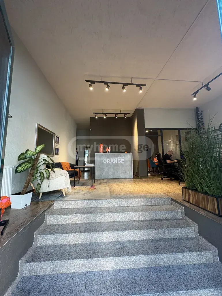 Universal Commercial Area For Rent In Old Batumi District, In Batumi view 1