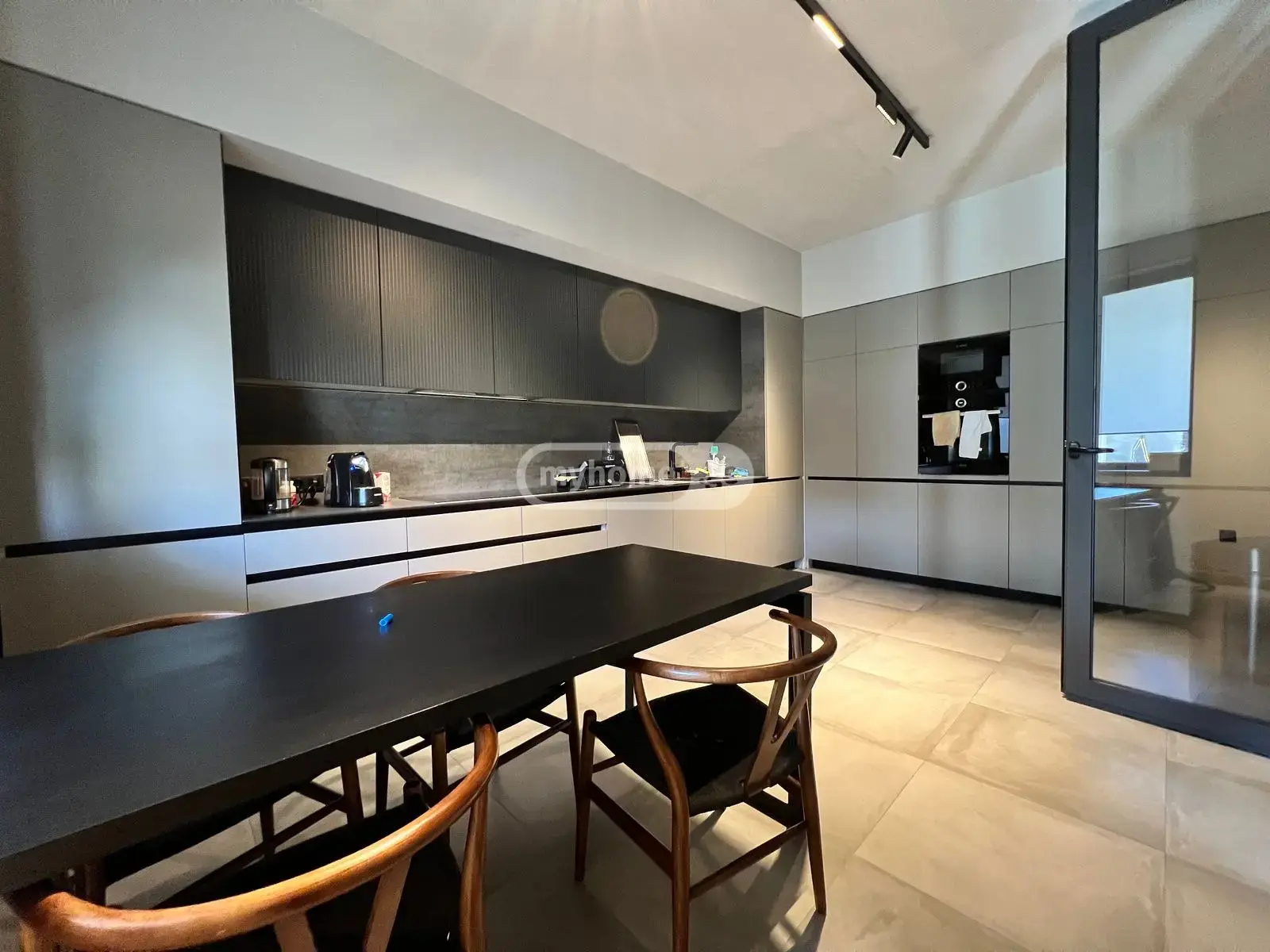 7 Room Private House For Sale view 14