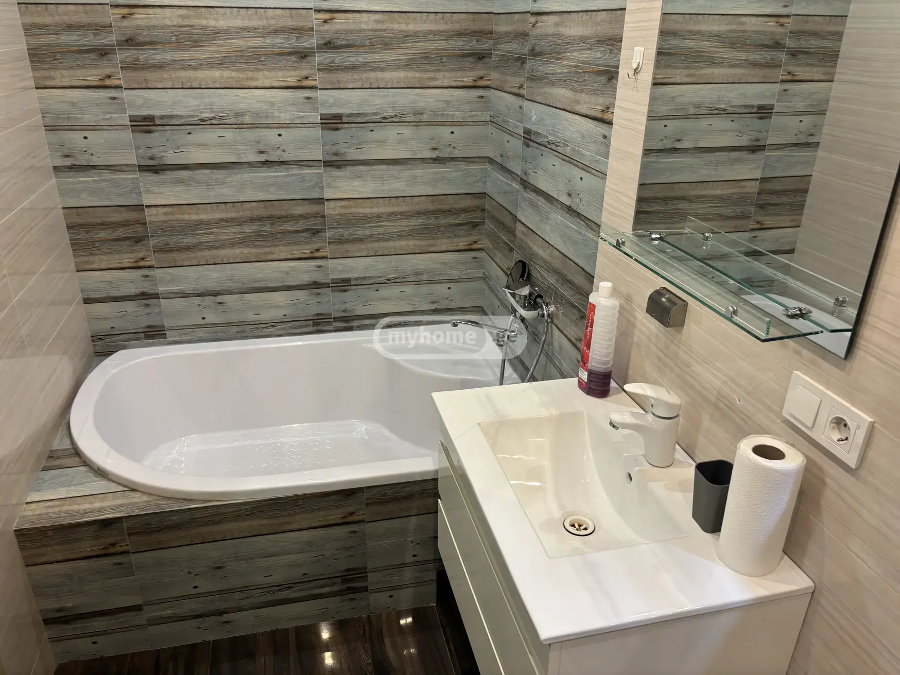 2 Room Apartment For Rent In Vera view 14