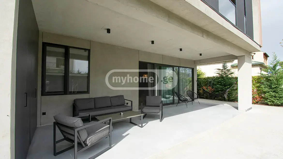 7 Room Private House For Sale view 10