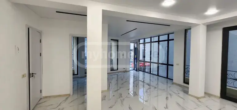 Universal Commercial Area For Sale In Old Batumi District, In Batumi view 1