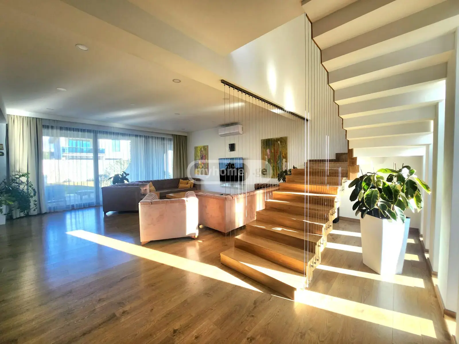 7 Room Private House For Sale view 12