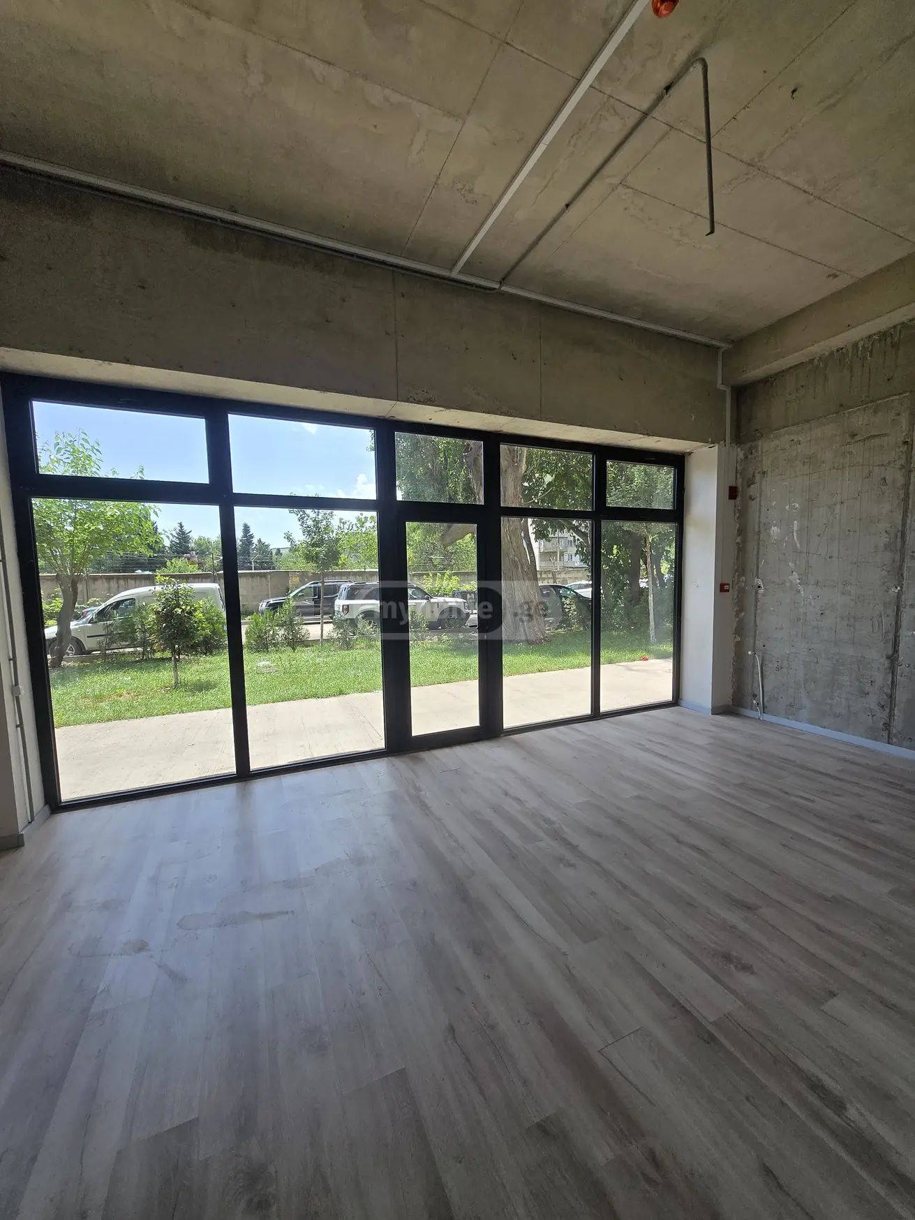 Universal Commercial Area For Rent In Samgori view 11