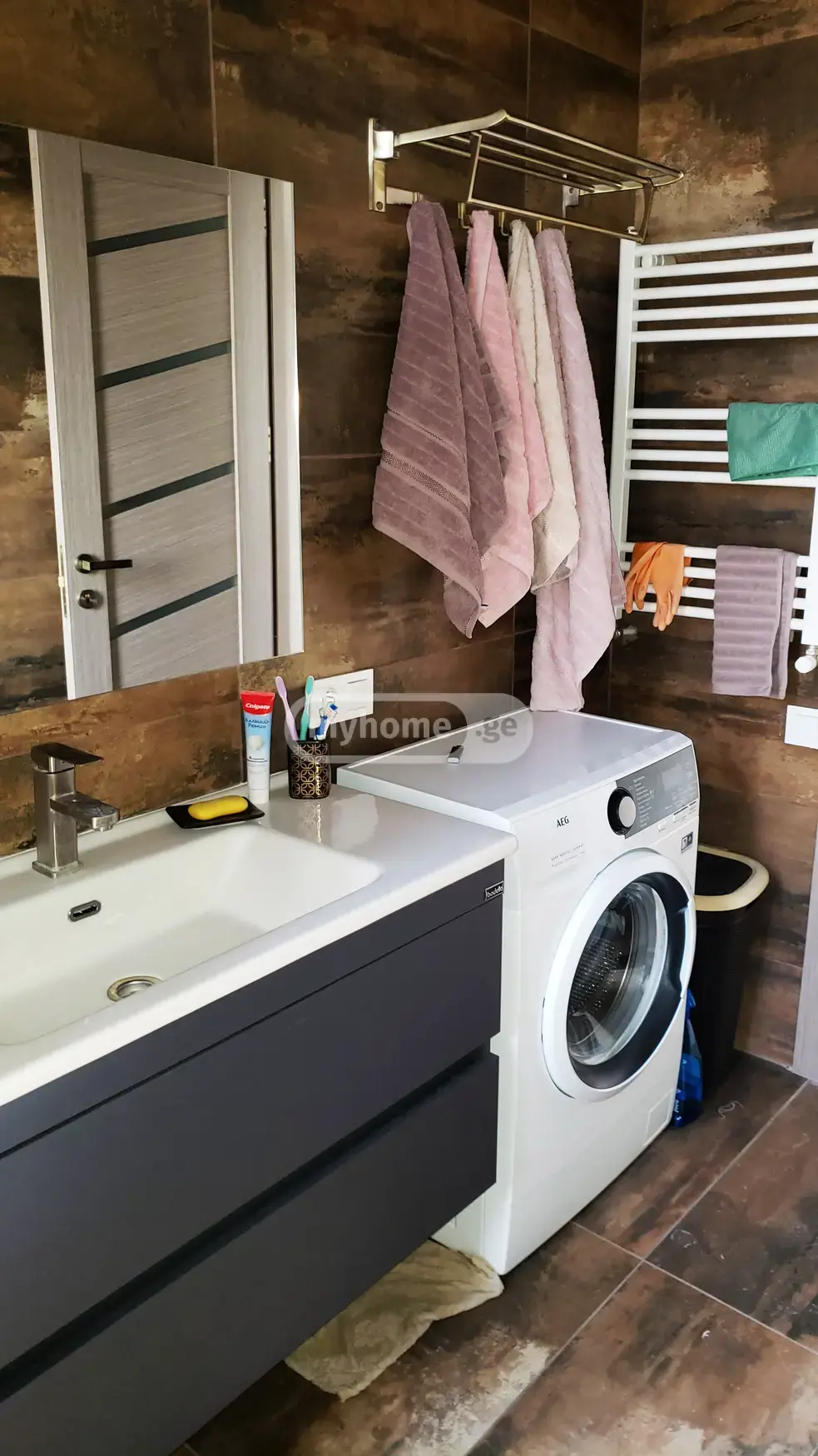 3 Room Apartment For Sale view 2