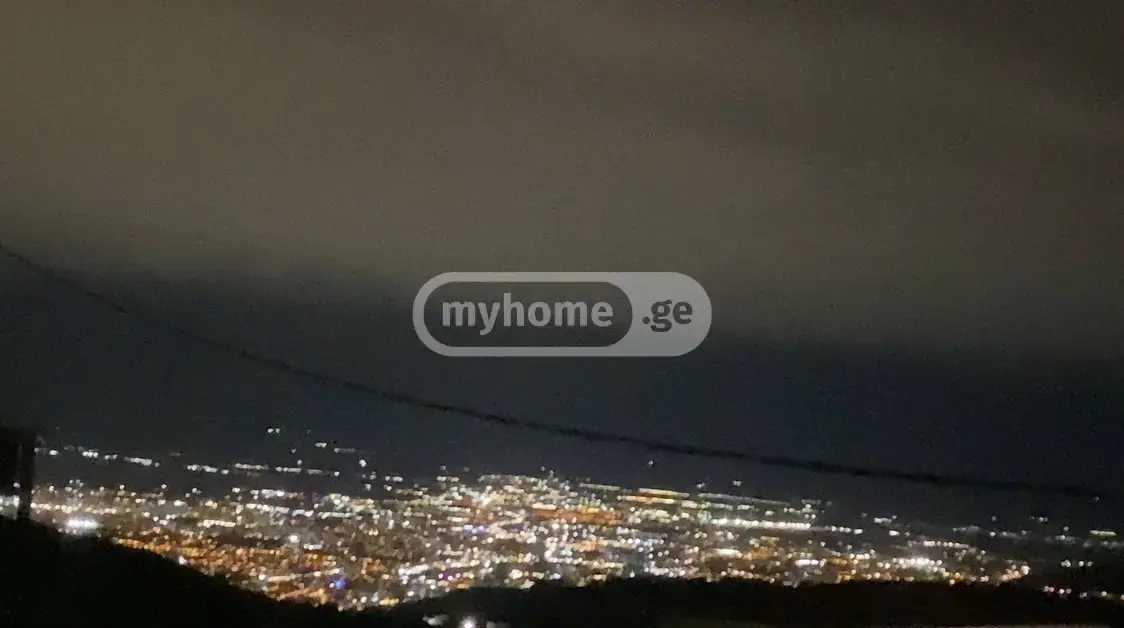 5 Room Private House For Rent In Sololaki view 12