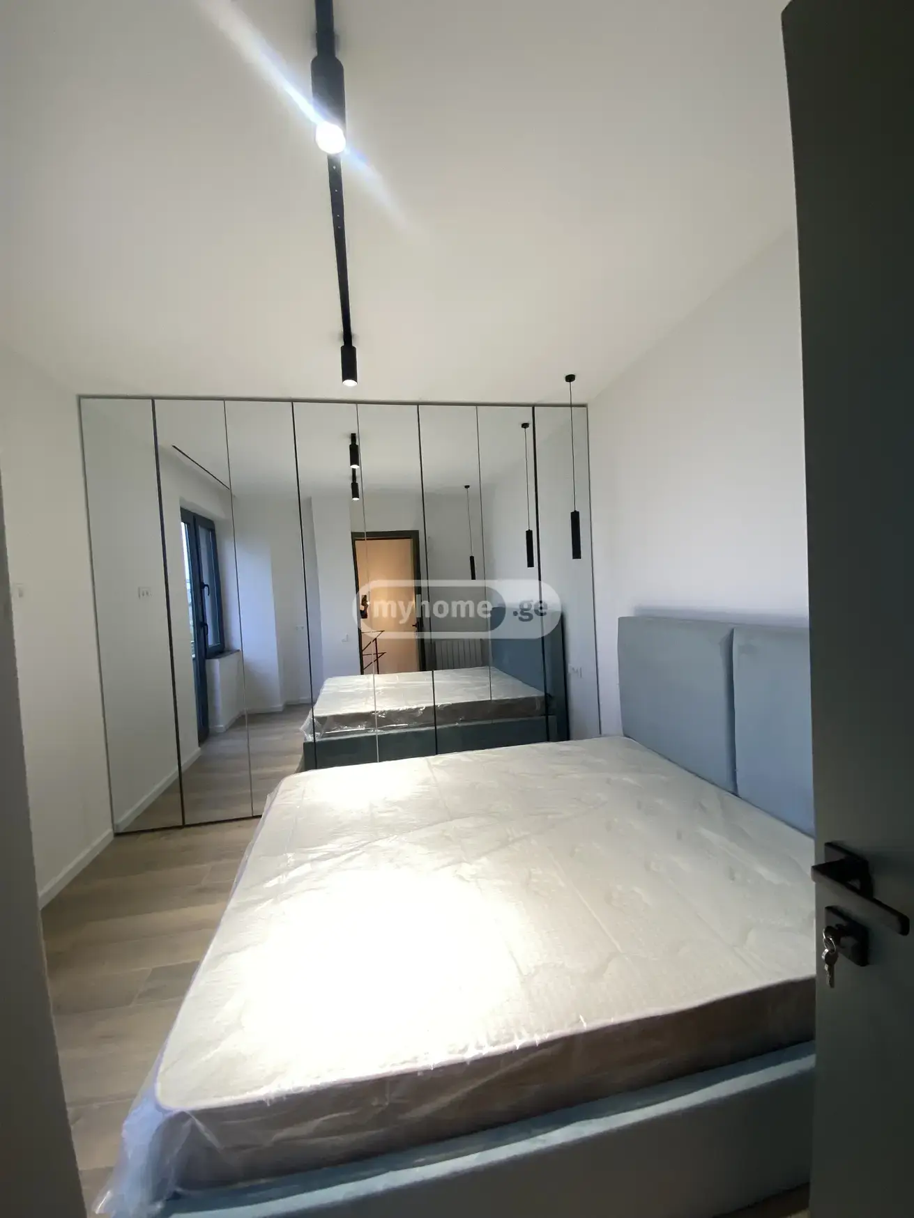 5 Room Private House For Rent In Sololaki view 10