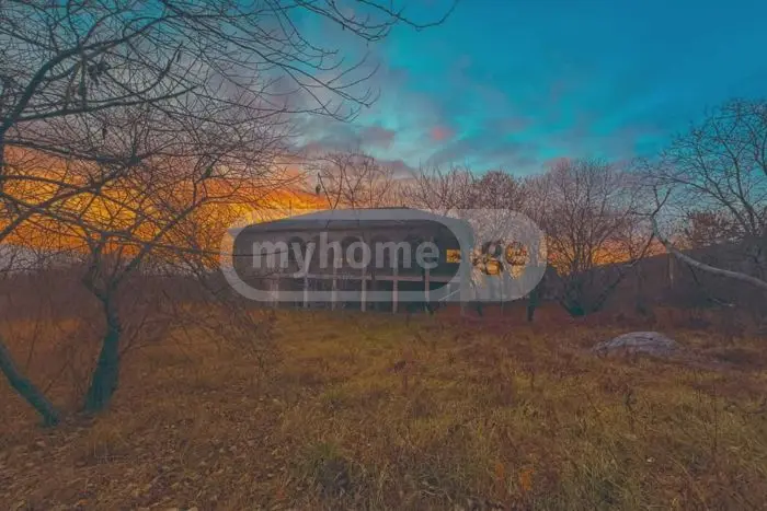 7 Room Private House For Sale view 3