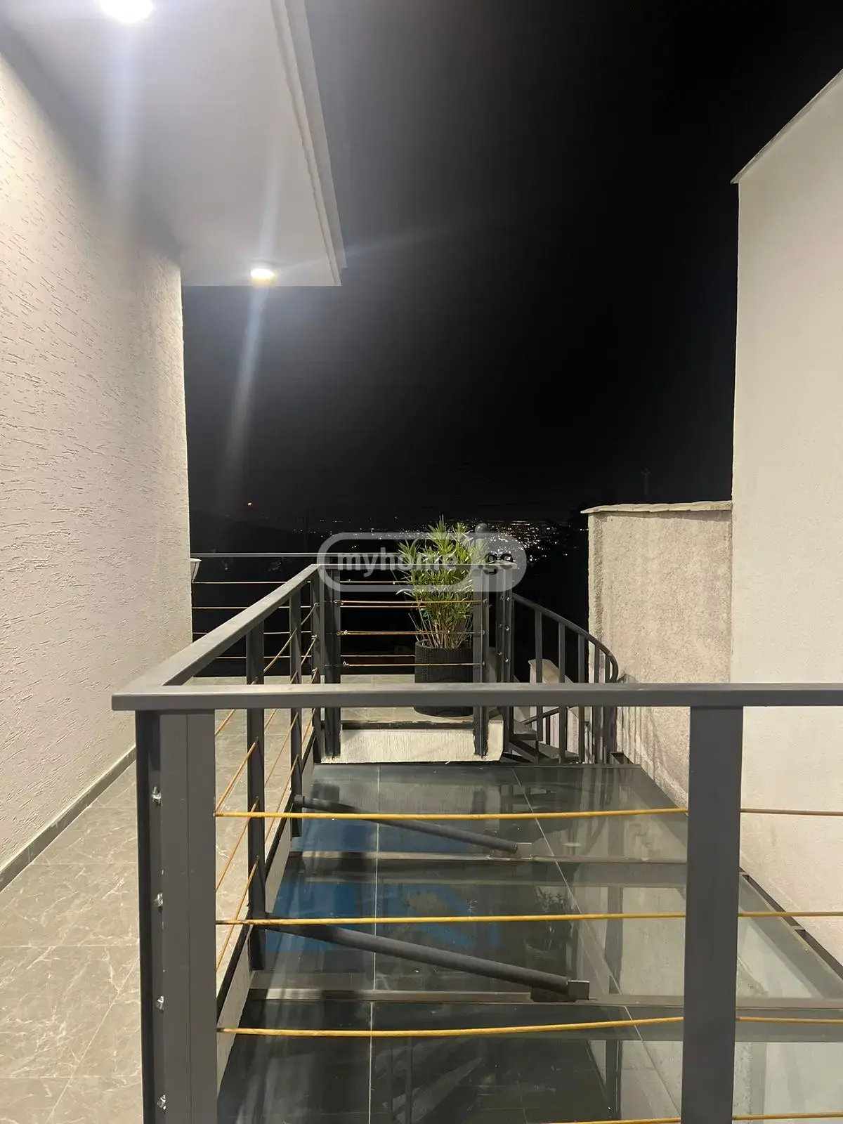 6 Room Private House For Rent In Mtatsminda view 9