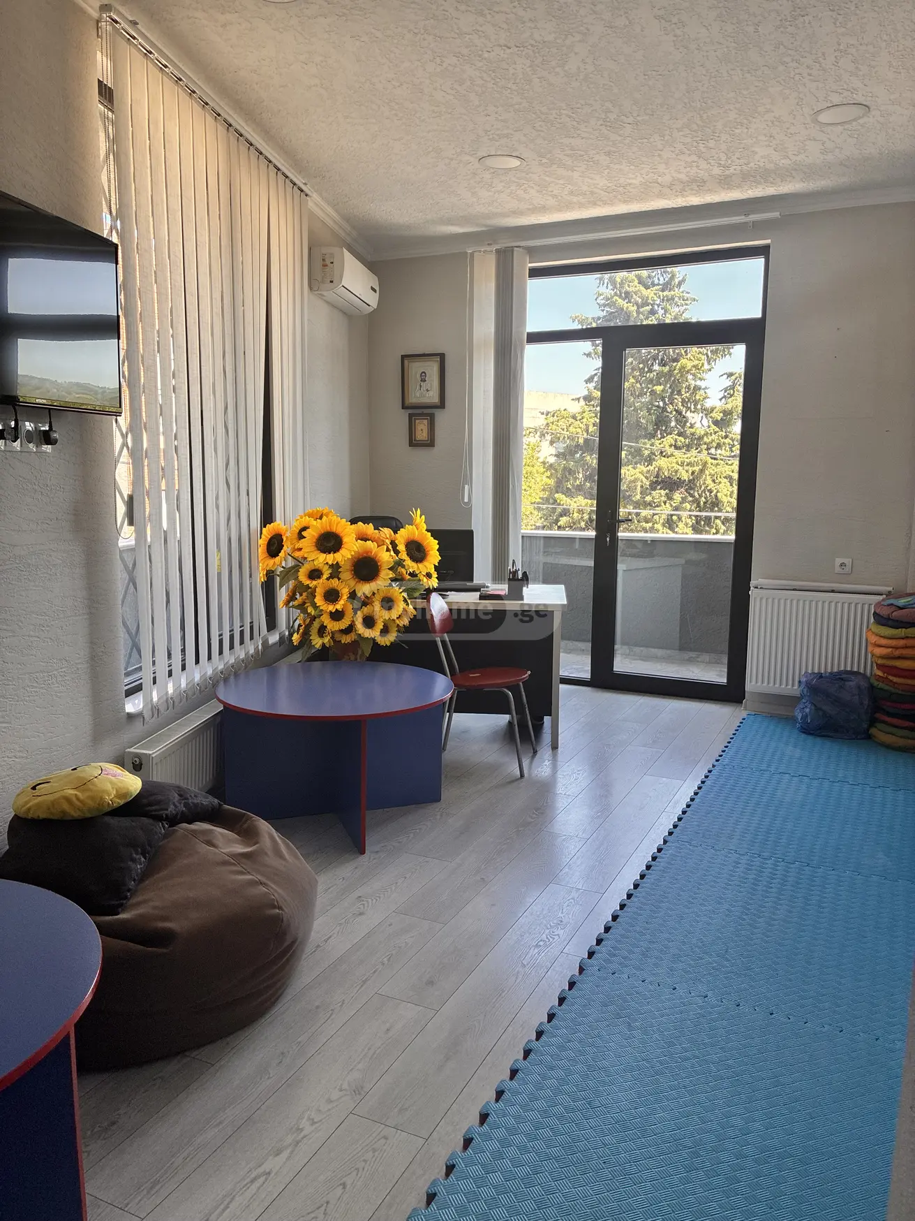 Full Building Commercial Area For Sale In Isani view 6