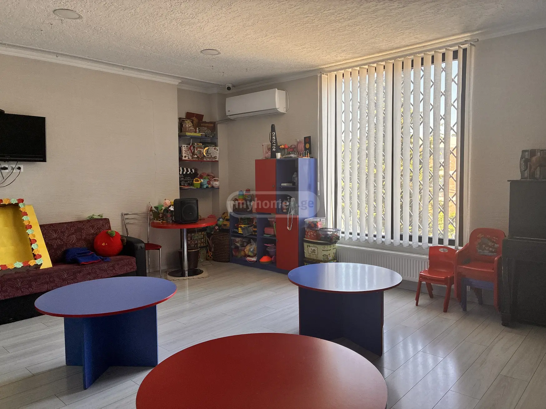 Full Building Commercial Area For Sale In Isani view 4