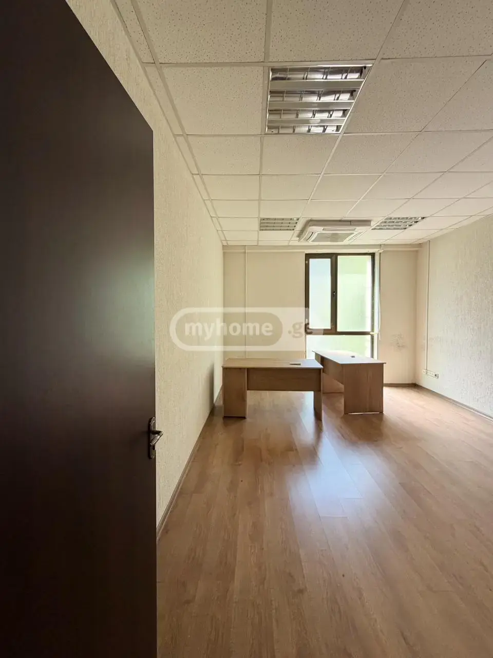 Office Commercial Area For Rent In Mtatsminda view 3