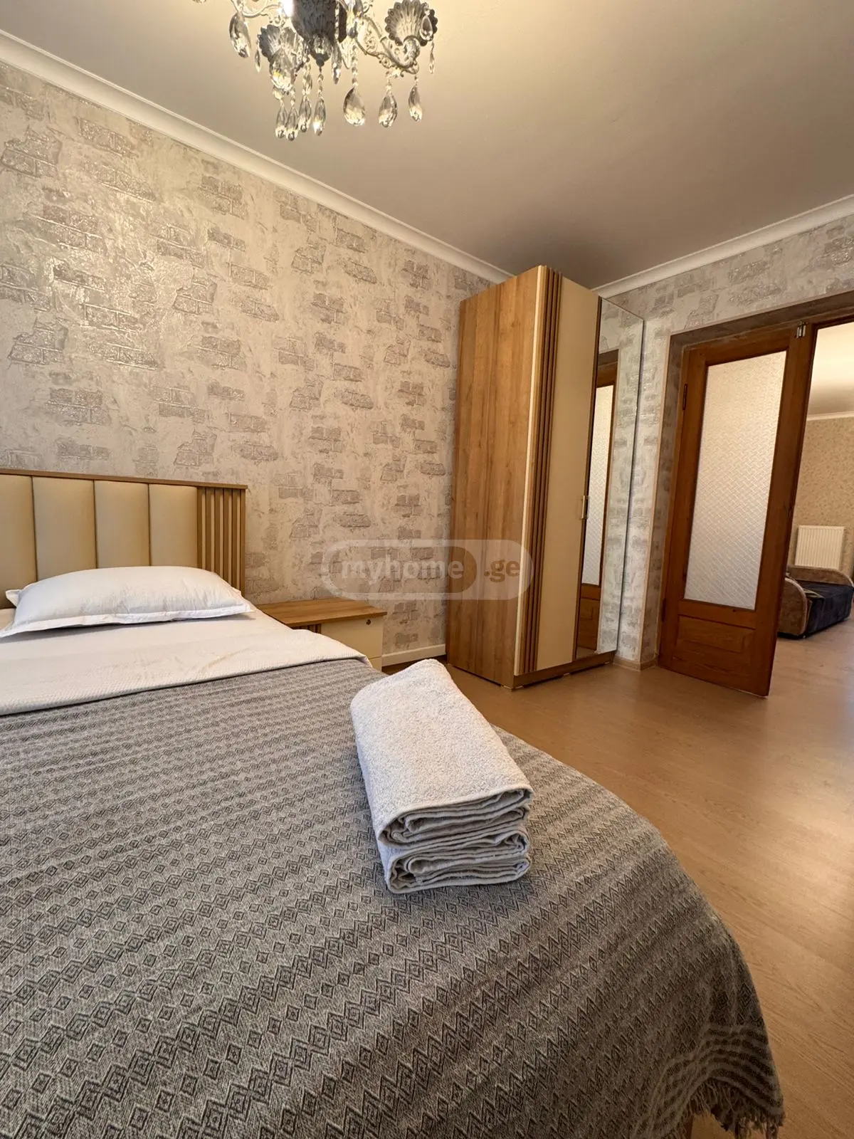 2 Room Apartment Daily Rent In Vake view 4