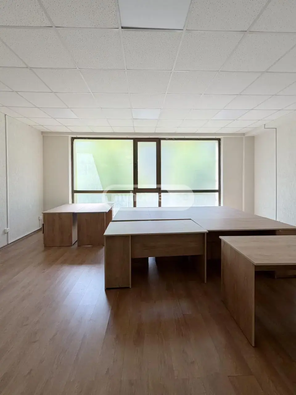 Office Commercial Area For Rent In Mtatsminda view 2