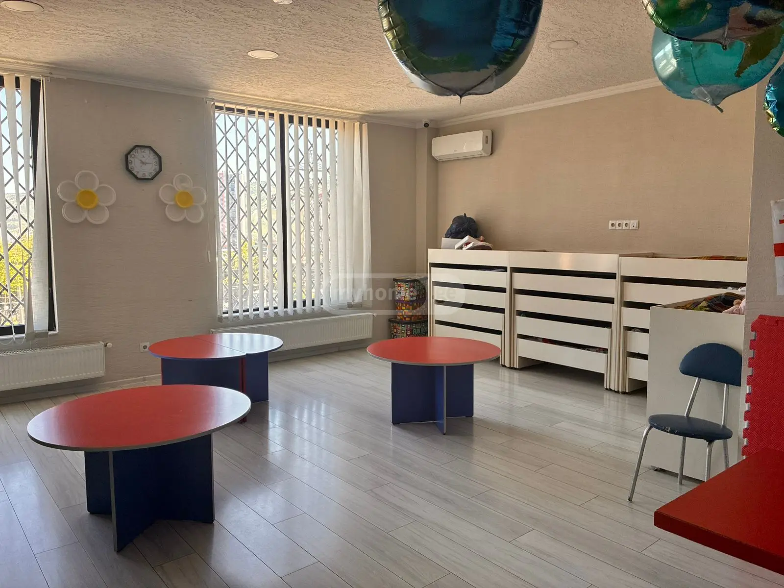 Universal Commercial Area For Sale In Isani view 8