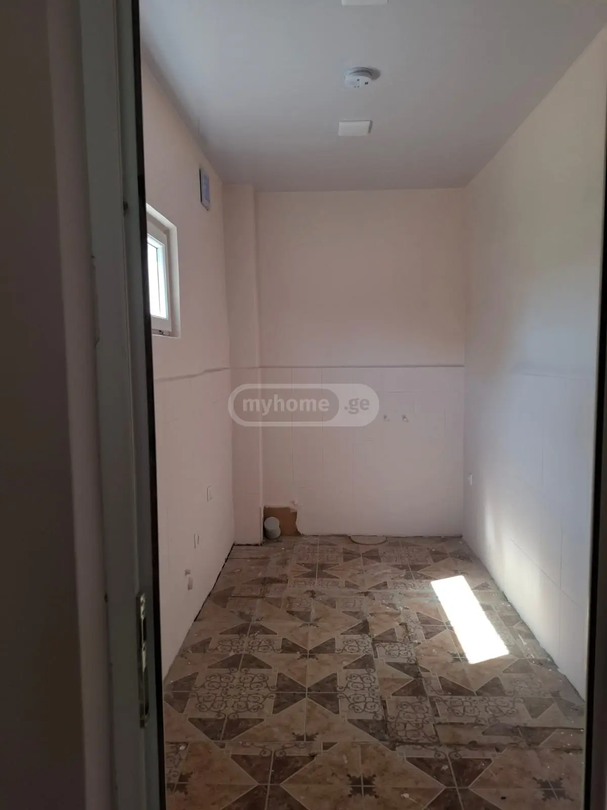 Universal Commercial Area For Rent In Foti view 5