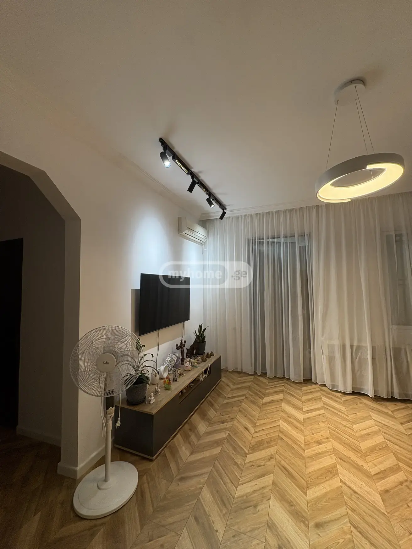 3 Room Private House Daily Rent In Makhinjauri, In Batumi view 10