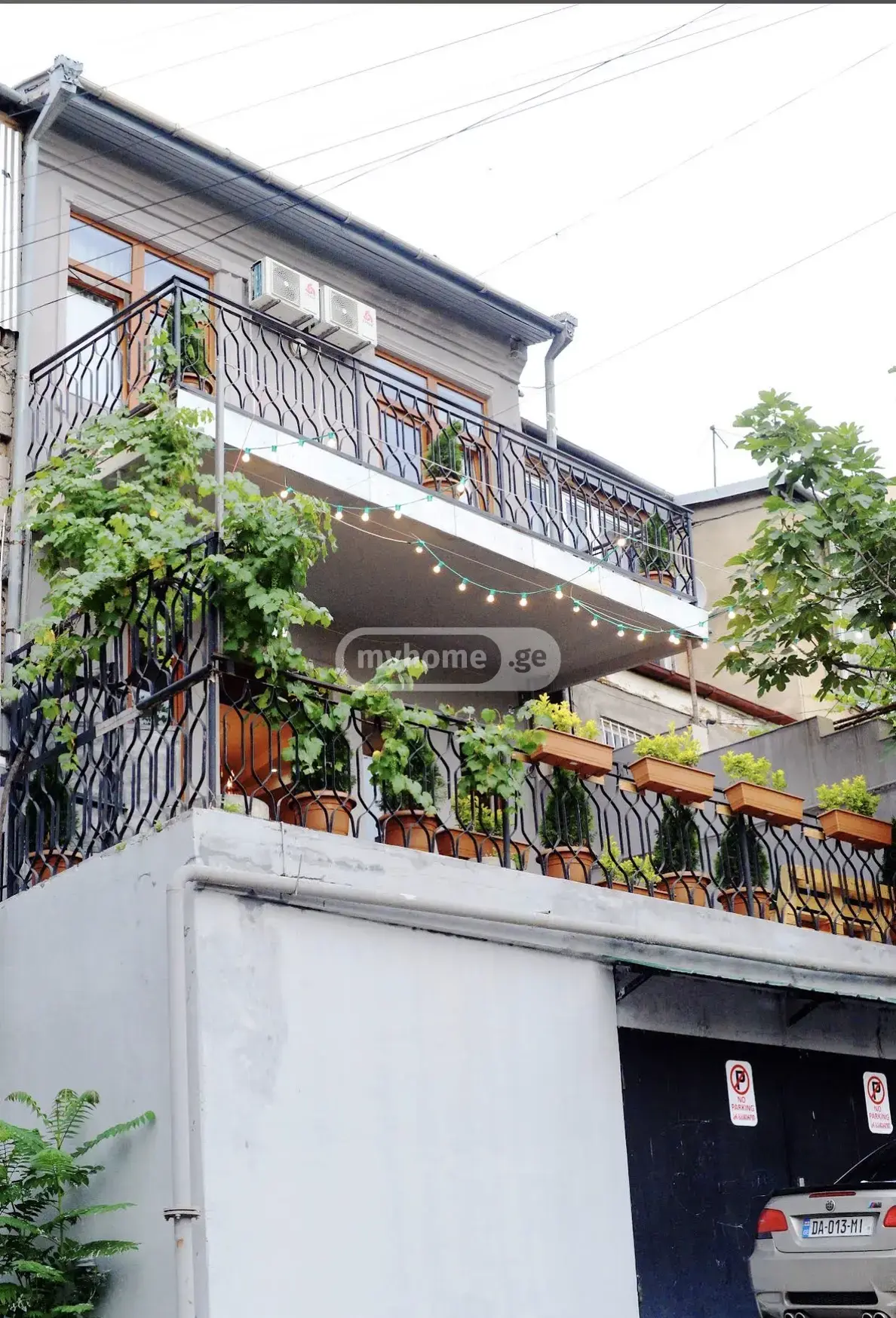 10+ Room Private House For Rent In Vera view 1