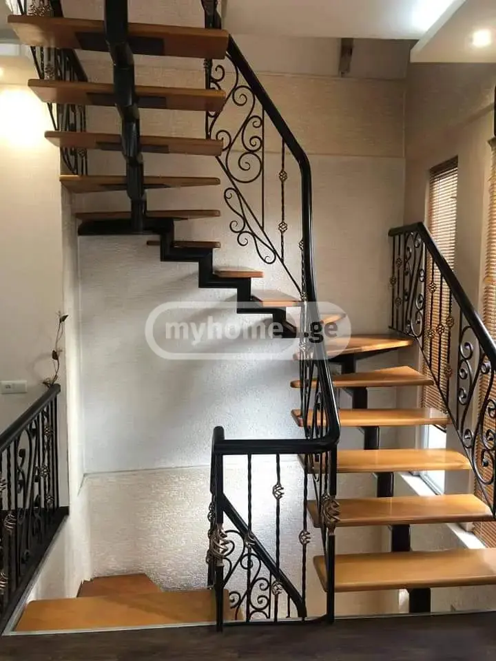 5 Room Private House For Rent In Saburtalo view 7