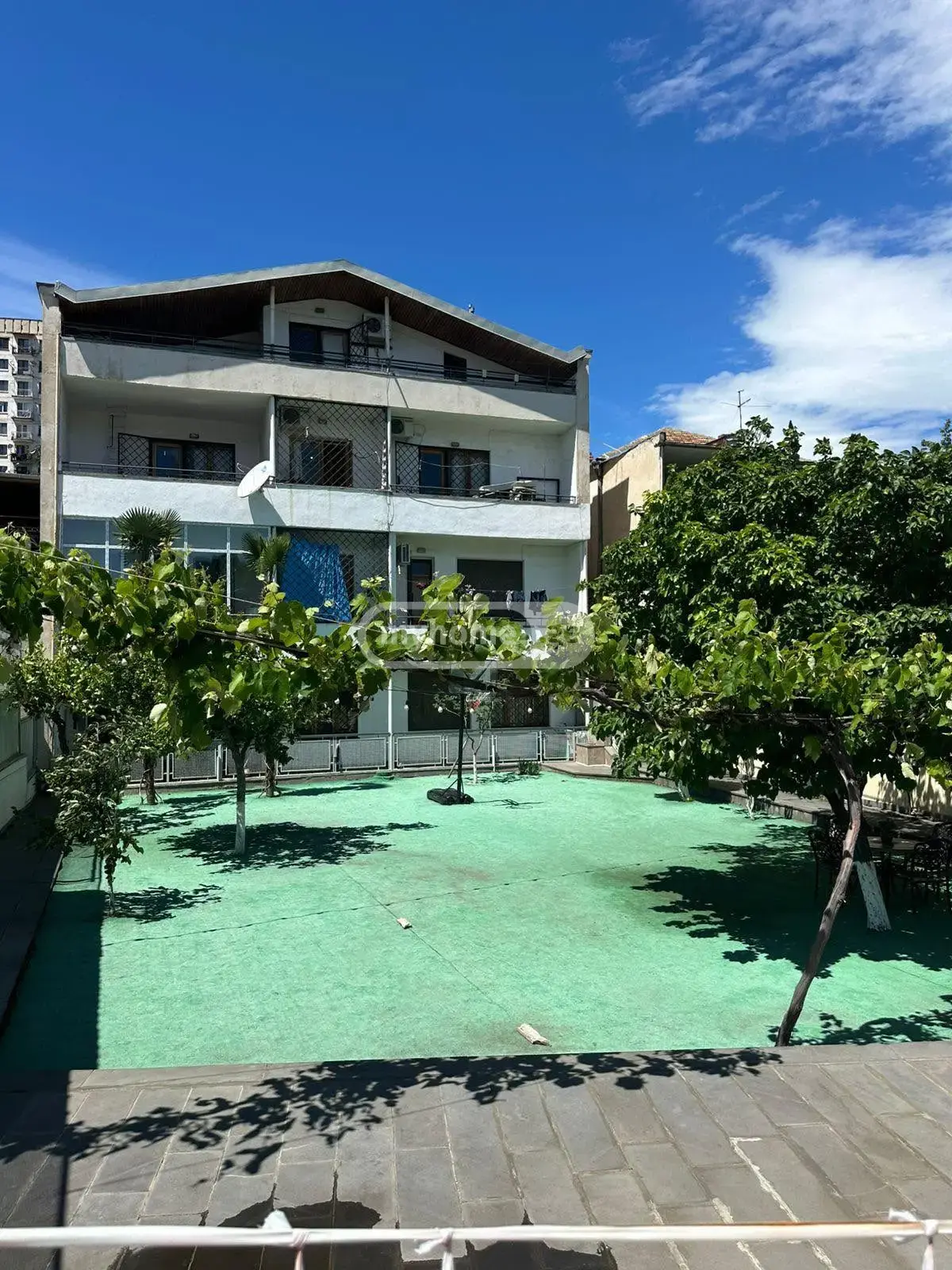 10+ Room Private House For Rent In Saburtalo view 1