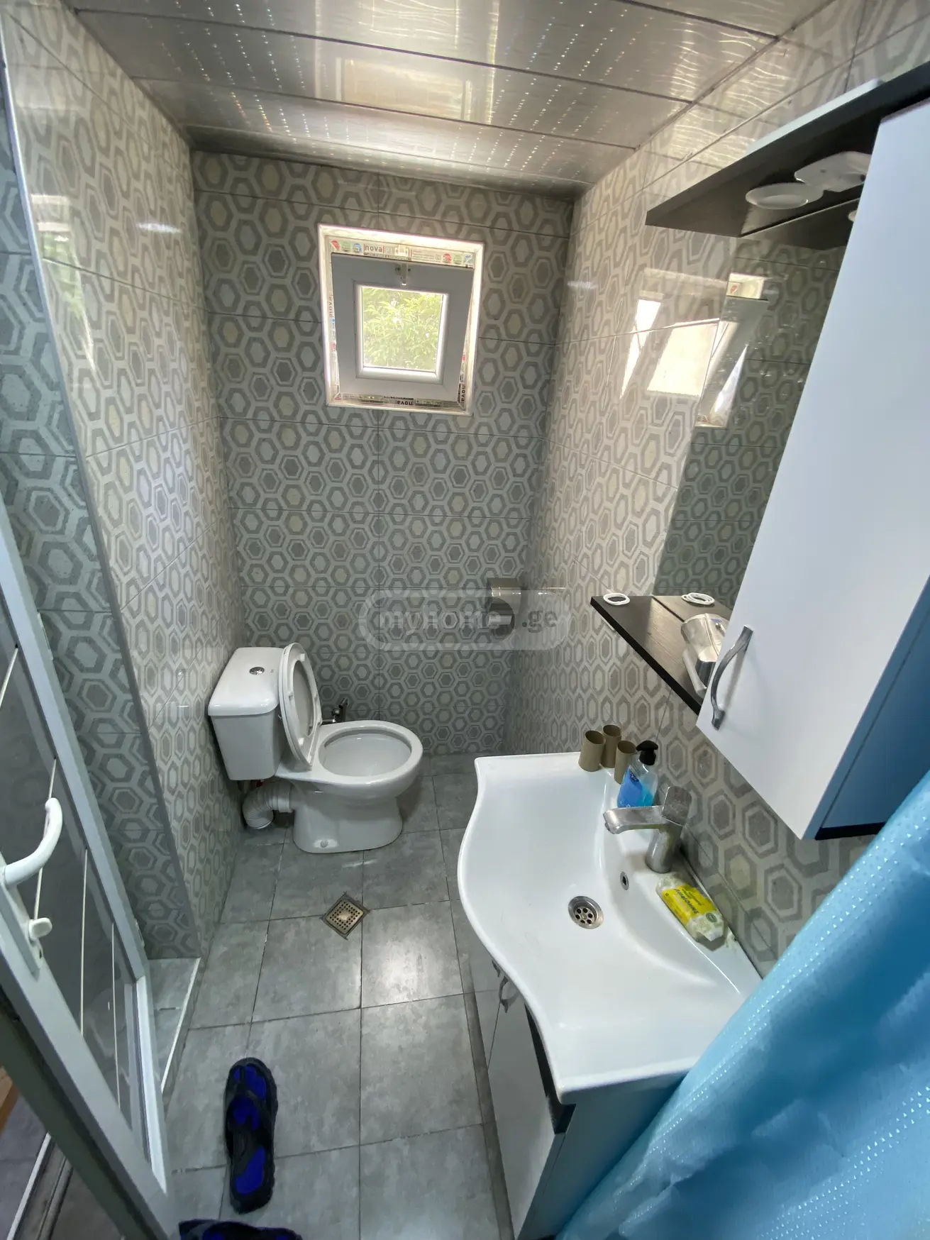 6 Room Hotel For Rent In Sanzona view 3