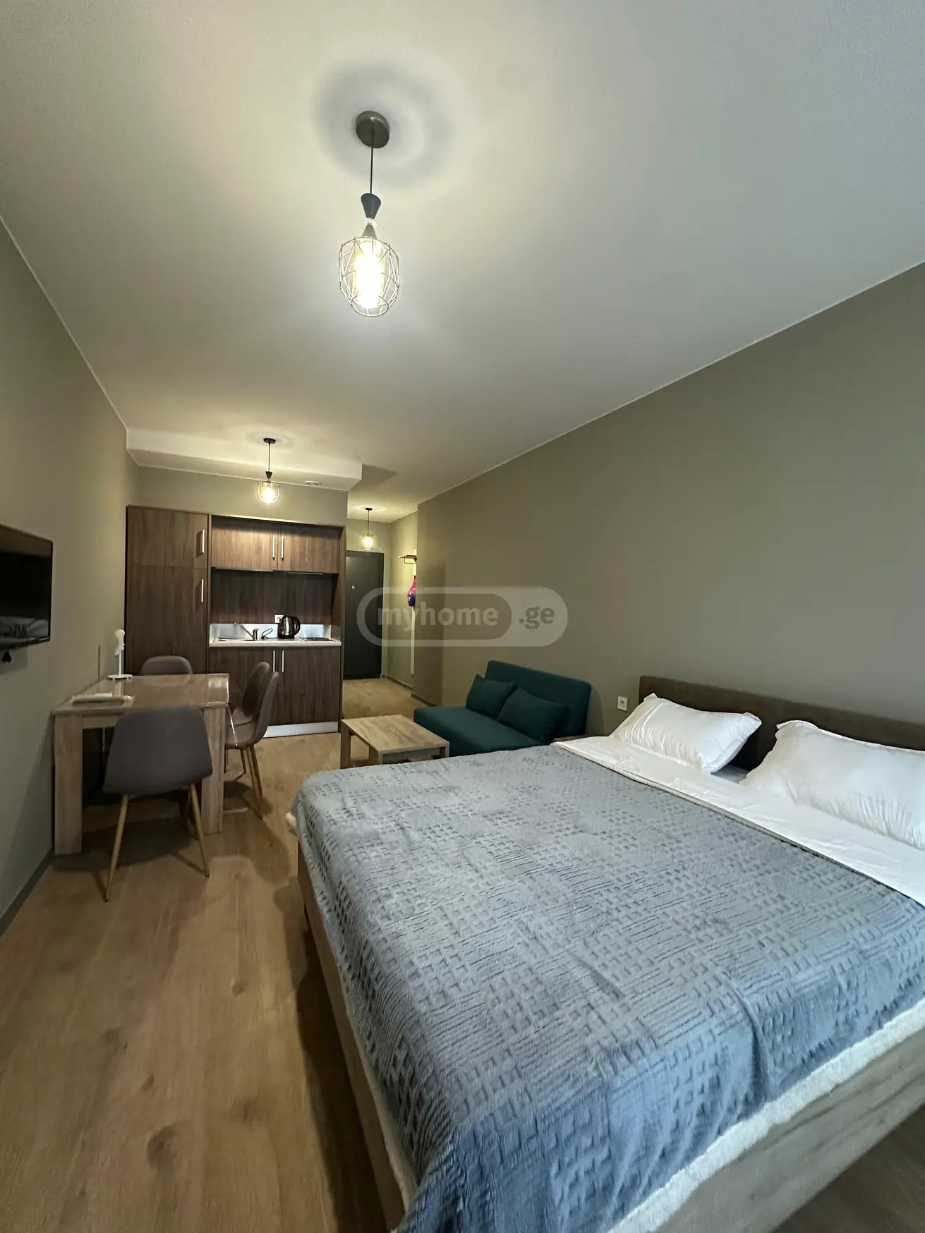 1 Room Hotel Daily Rent Aeroportis Ubani, In Batumi view 2