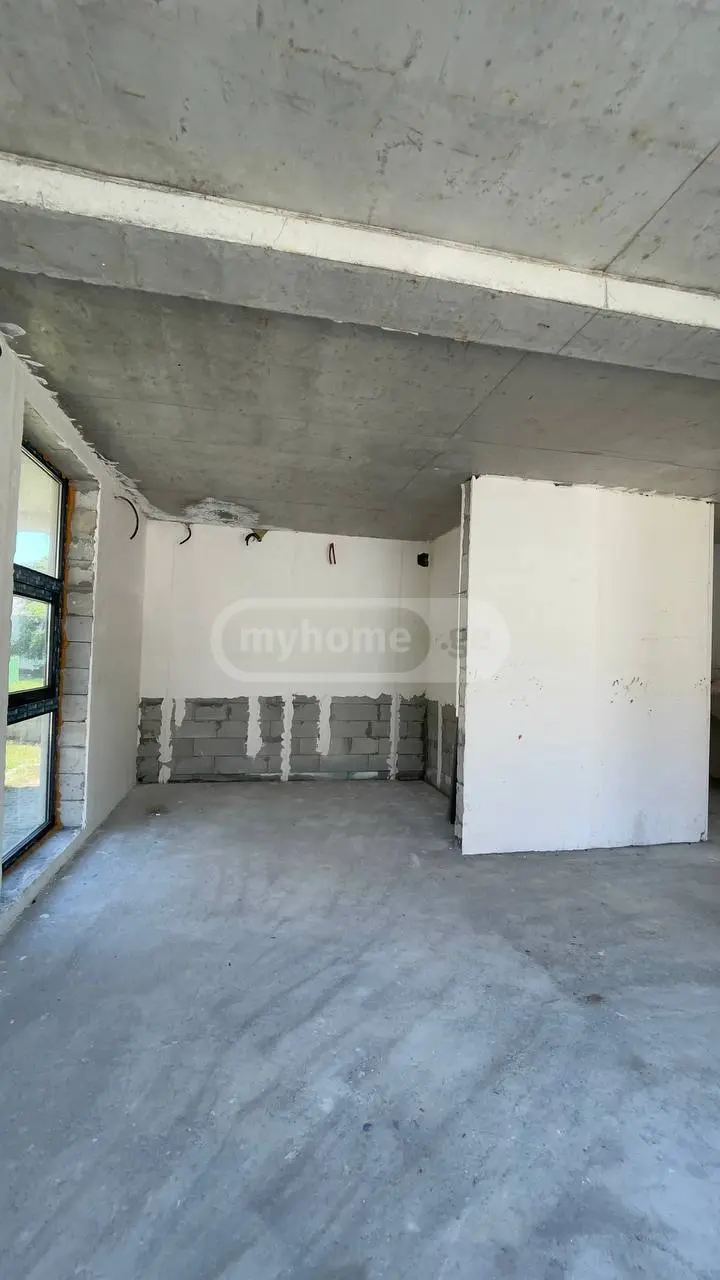 3 Room Private House For Sale view 5