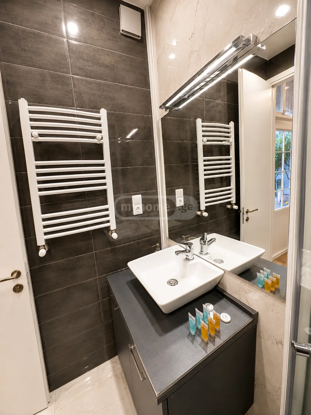 3 Room Hotel For Sale view 6
