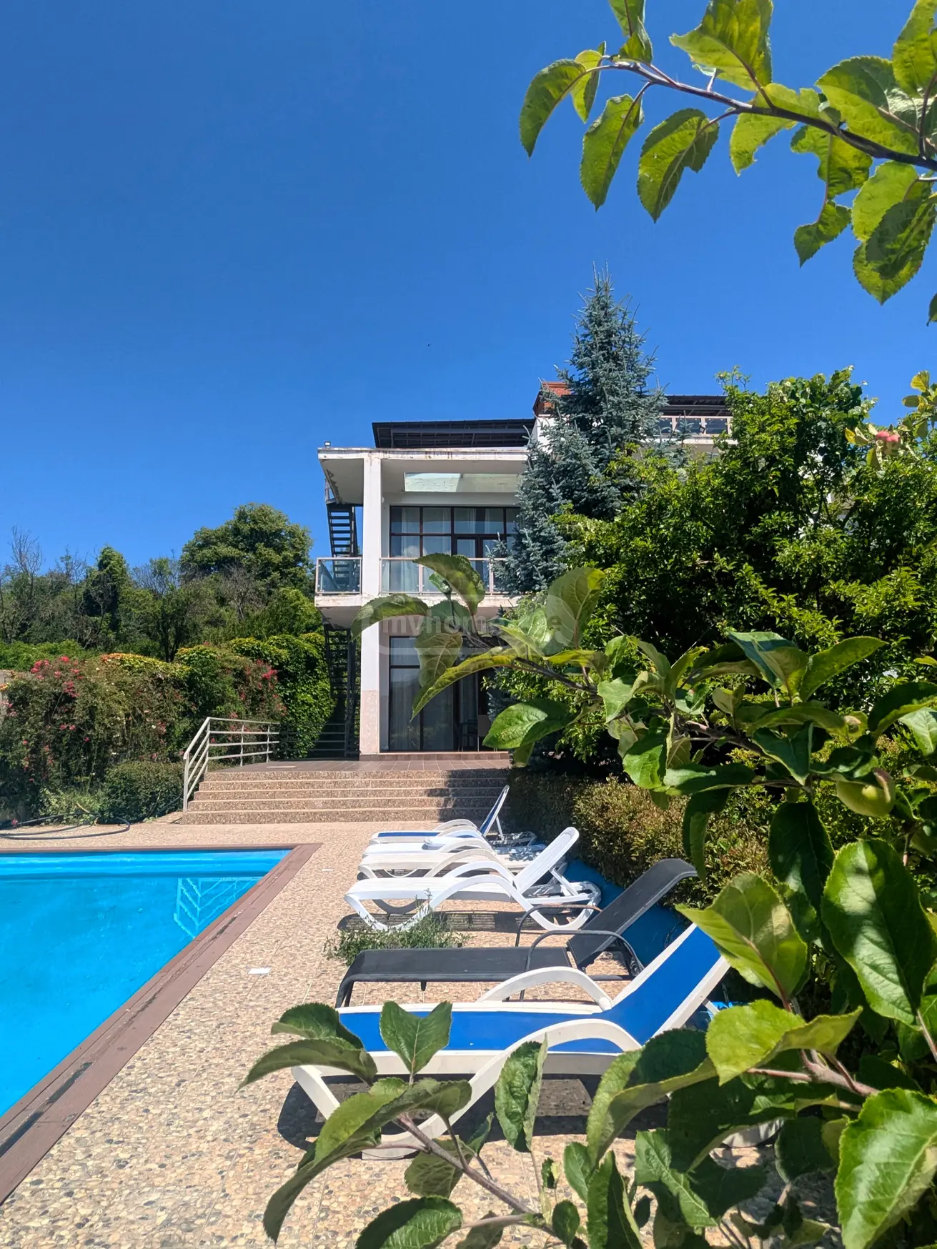 8 Room Private House Daily Rent In Tbilisi Sea view 1